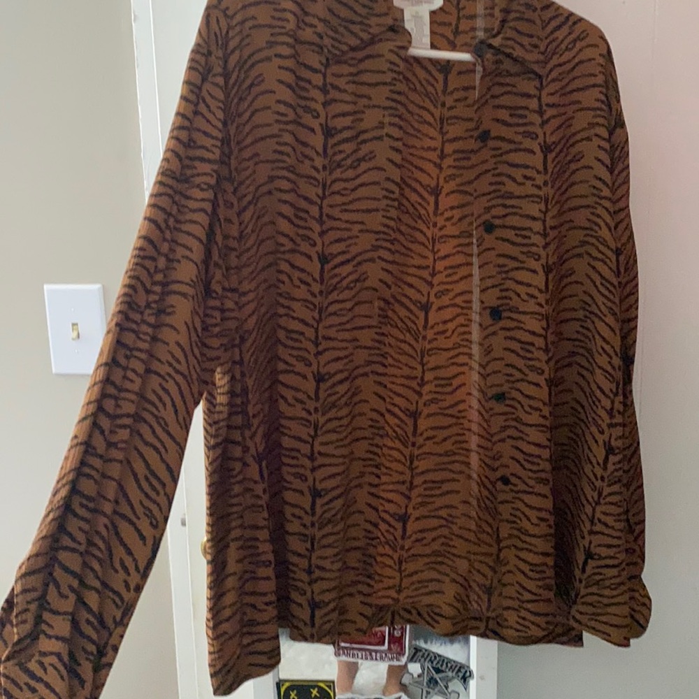 Jones New York dress shirt women’s size M